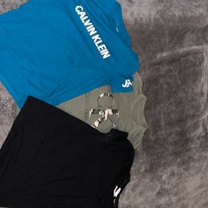 3 Calvin Klein t-shirts good condition no stains